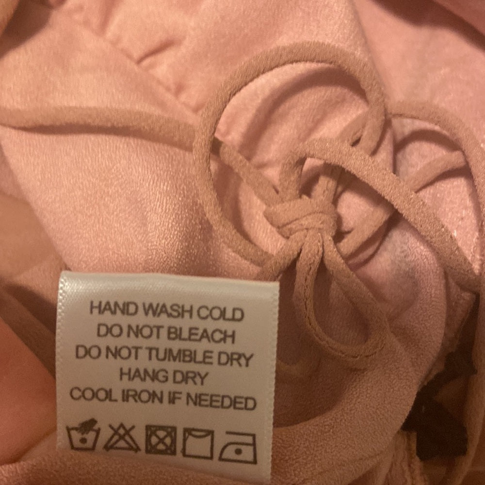 Women’s NBD top. Pink. Size S