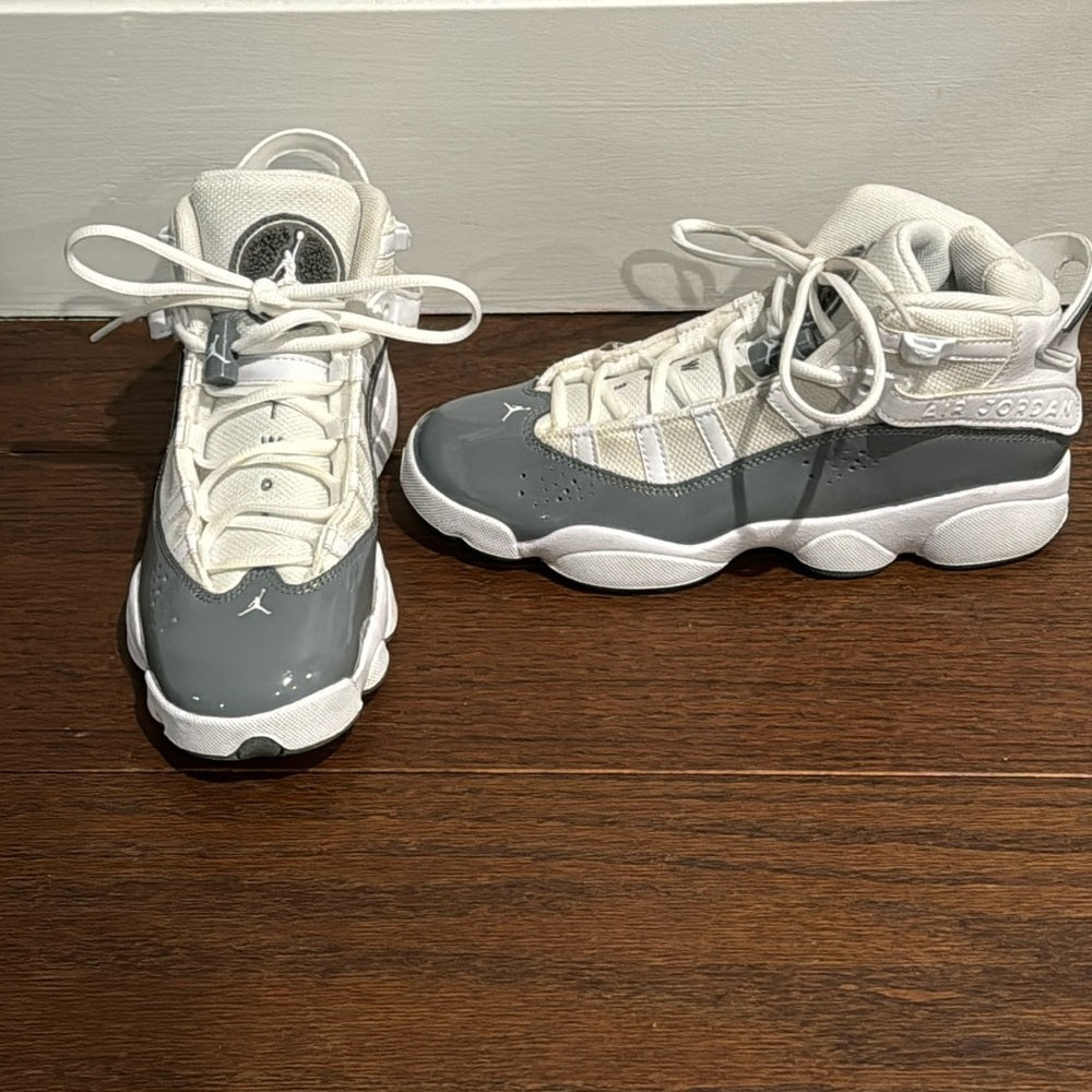 Nike Jordan Boys 6 Rings Size 6