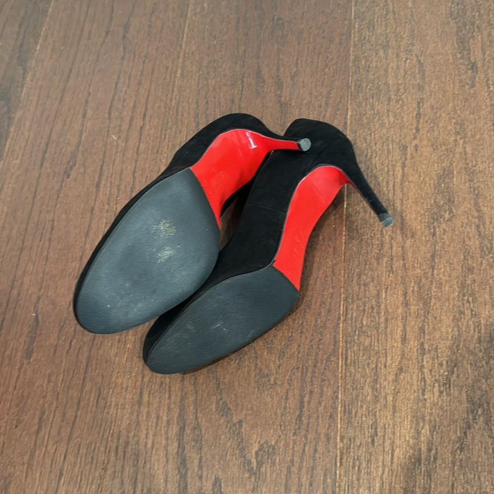 Christian Louboutin Women’s Black Suede Round Toe Pumps Size 41/11