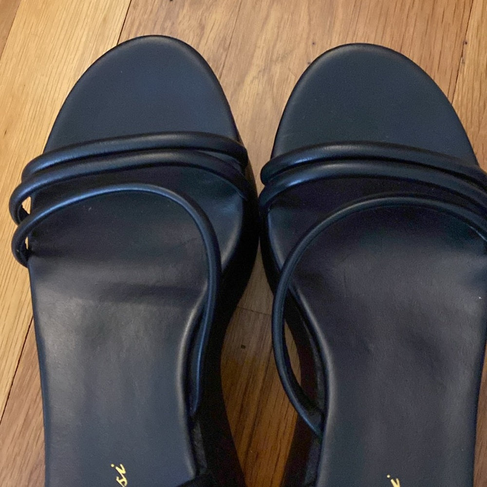 Gianvito Rossi Women’s Black Platform Sandals Size 37
