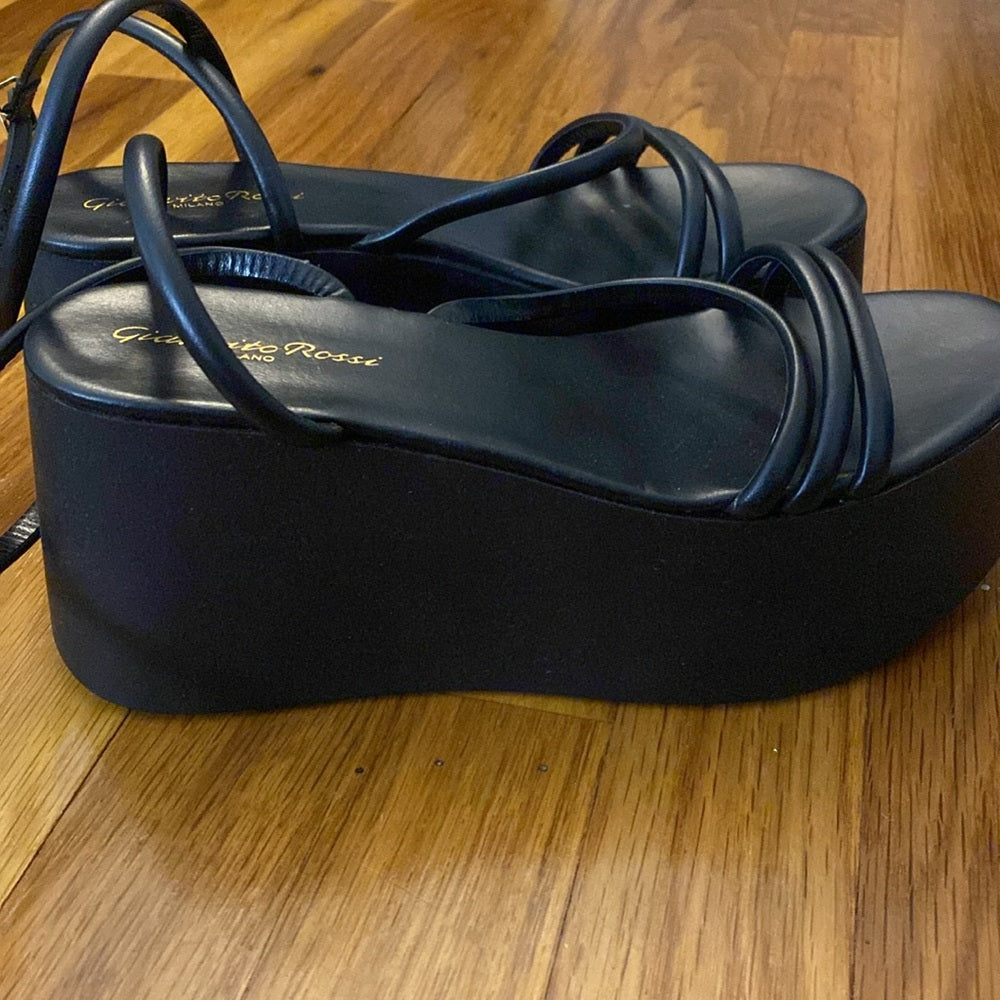 Gianvito Rossi Women’s Black Platform Sandals Size 37