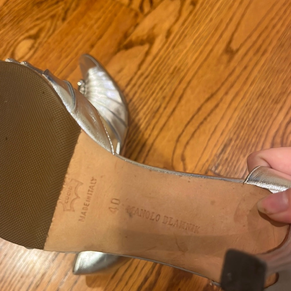 Manolo Blaknik Woman’a Silver Heels Size 40