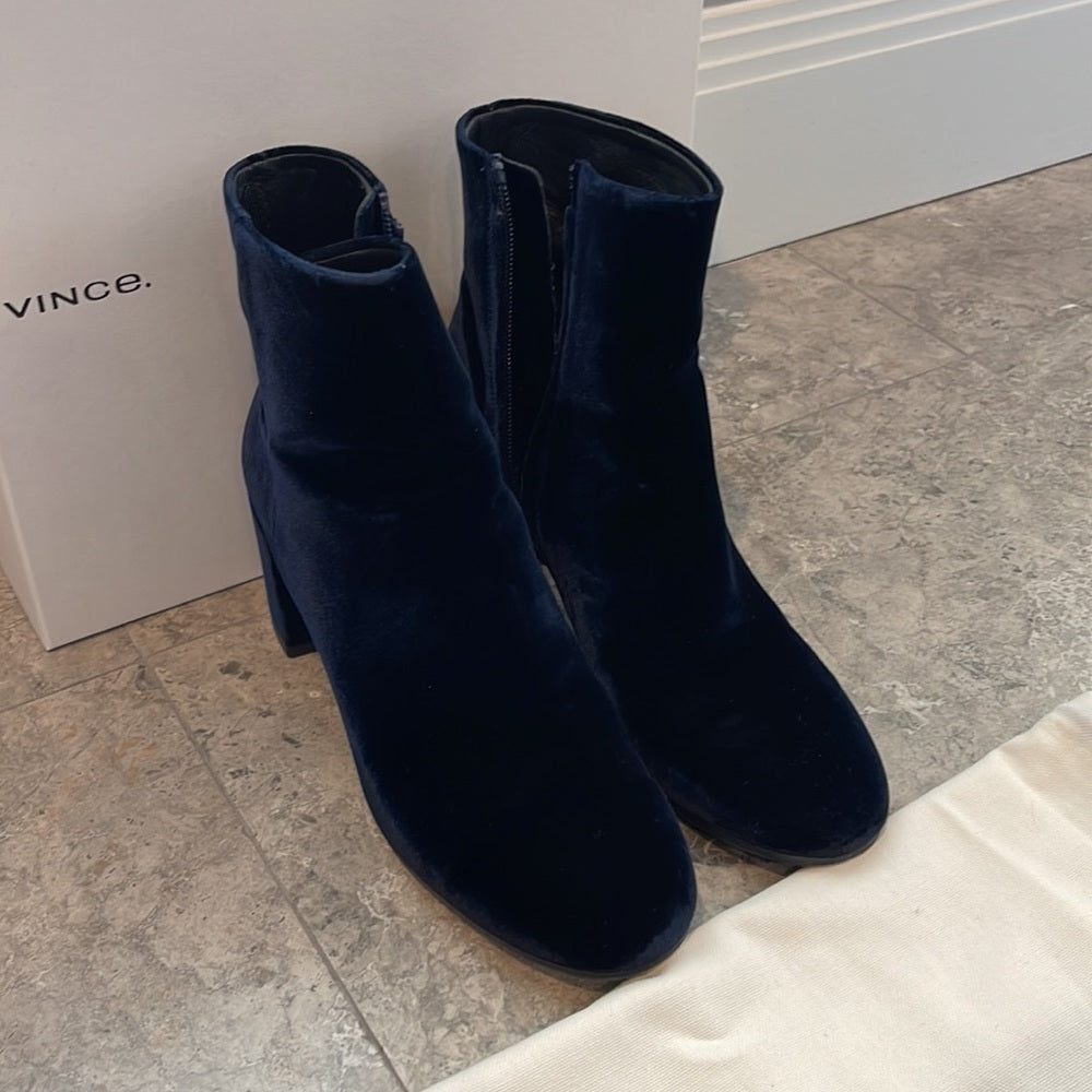 VINCE Navy Velvet Boots Size 9