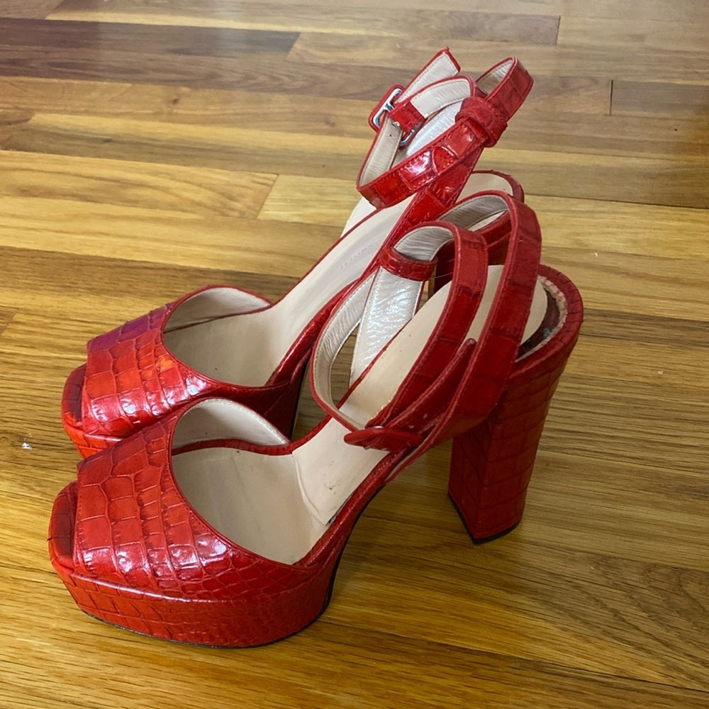 Giuseppe Zanotti Women’s Red Textured Platform Heels Size 39/9