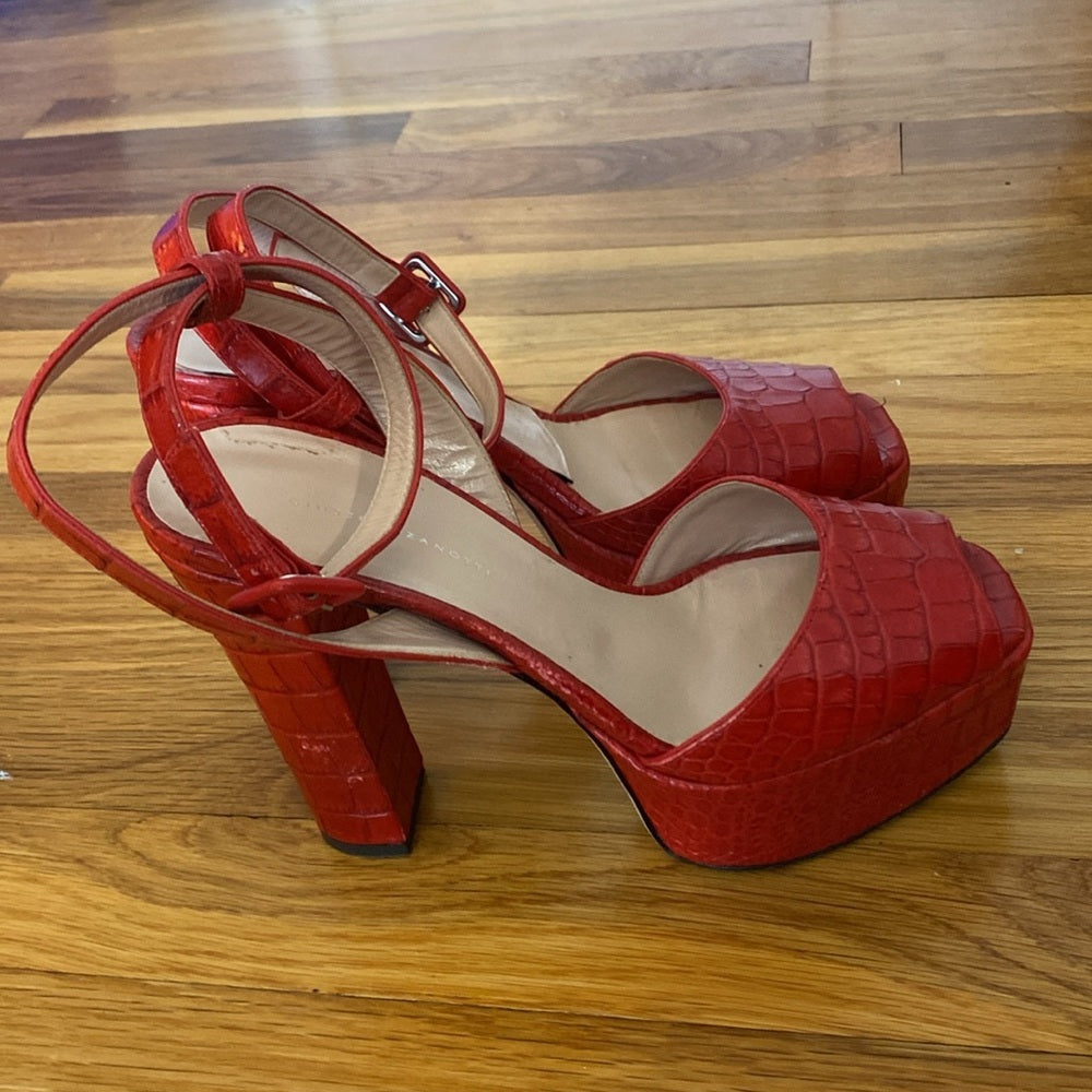 Giuseppe Zanotti Women’s Red Textured Platform Heels Size 39/9