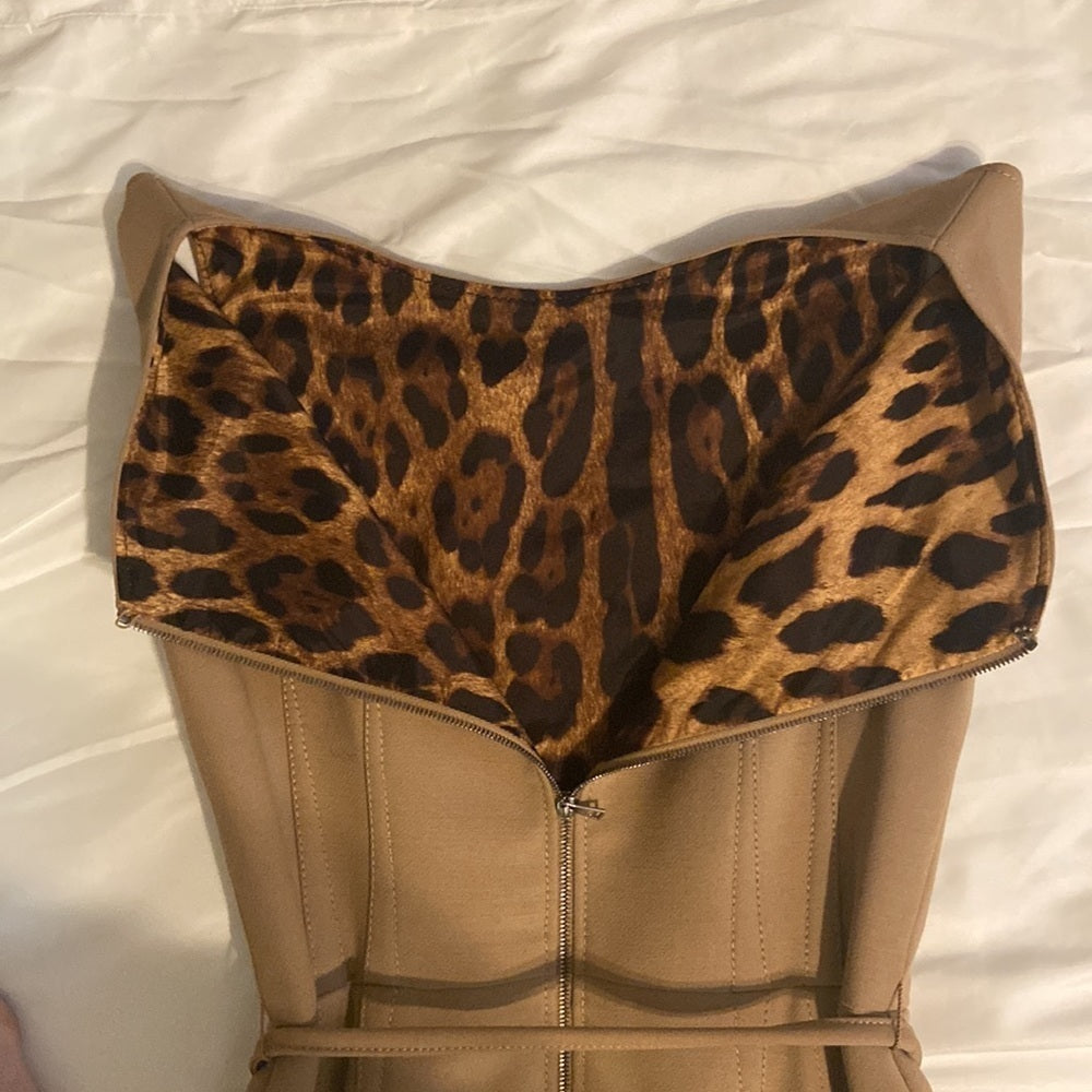 Women’s Dolce & Gabbana Wool tan dress. Size 40