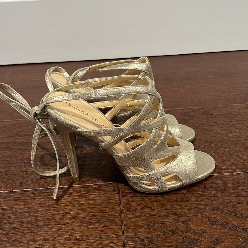 Ivanka Trump Women’s Silver Sandals Size 7