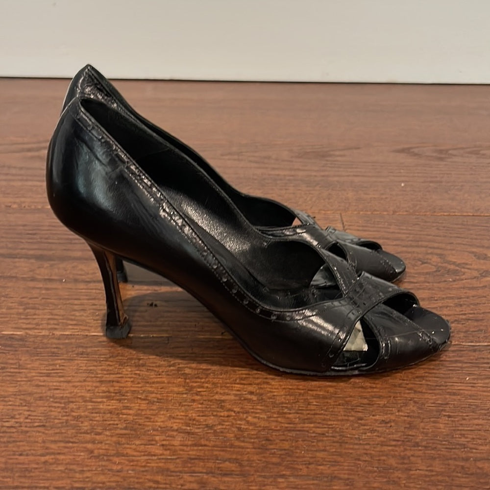 MANOLO Blahnik Black Peep Toe Pumps Size 39/9