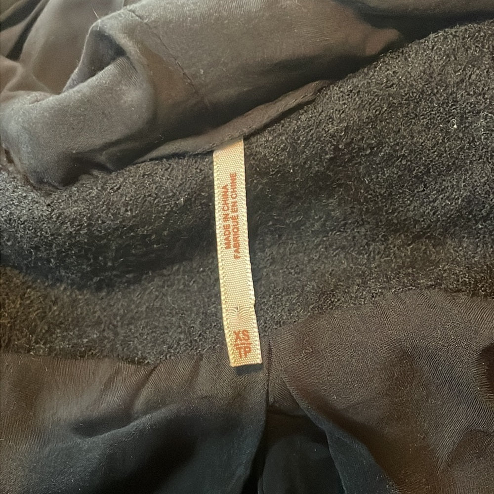 Free People Women’s black Jacket Size XS