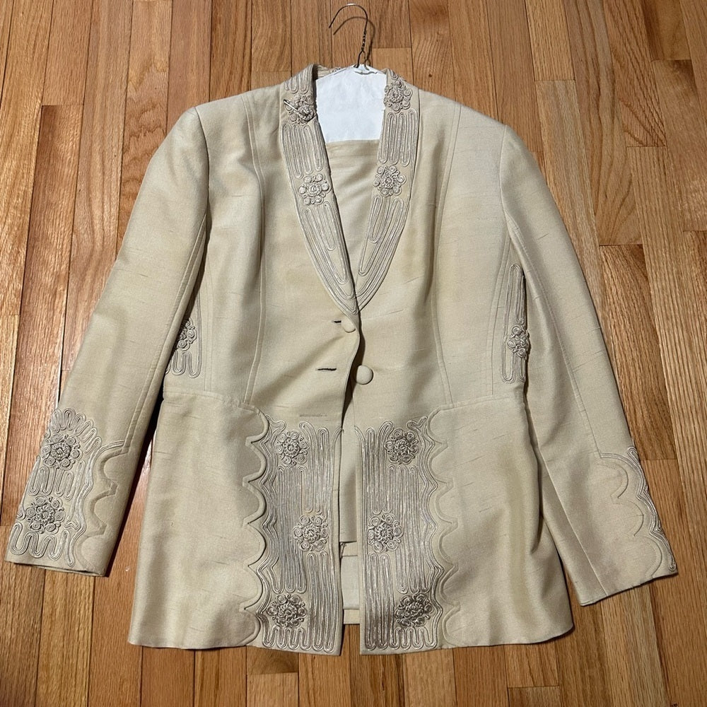 BEIGE Woman’s Jacket and Skirt Suit Set Size 6