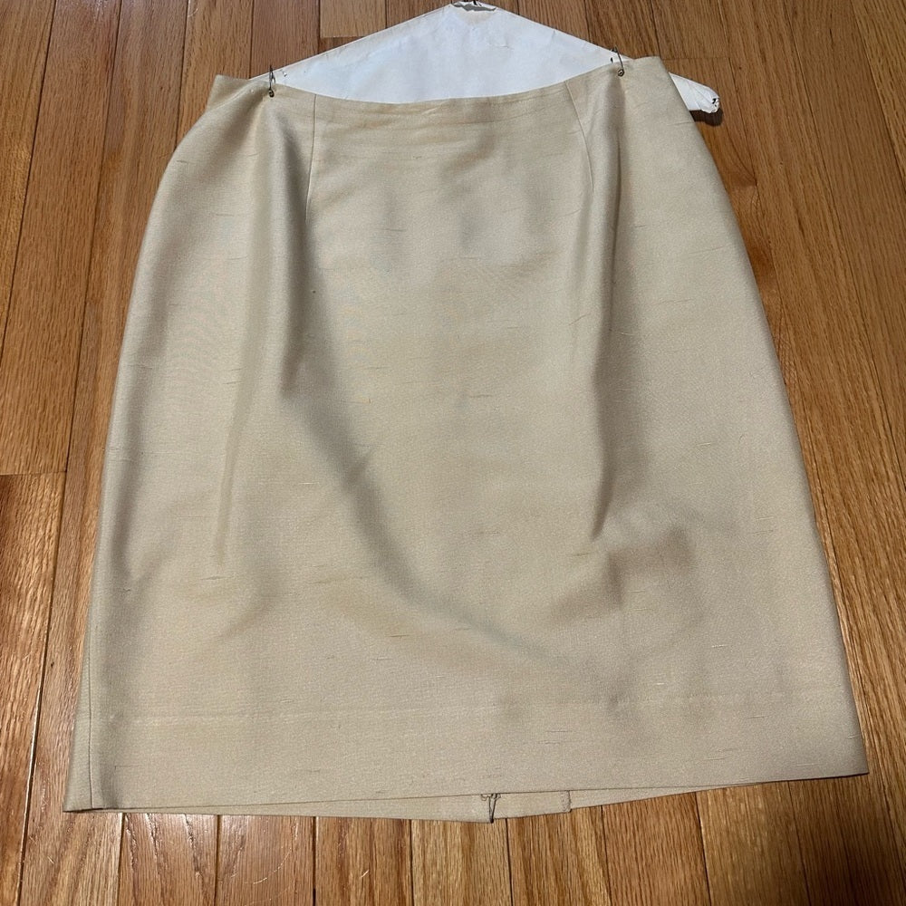 BEIGE Woman’s Jacket and Skirt Suit Set Size 6