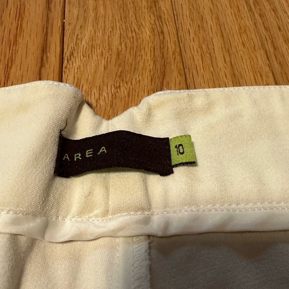 AREA White Woman’s Pants Size 10