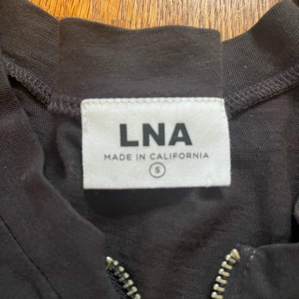 Lna Girls T-shirt with front zipper Size Small