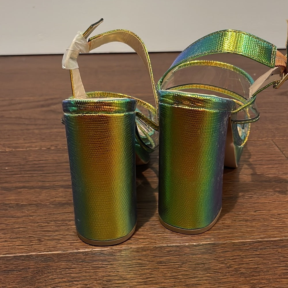 Qupid Women’s Brand New Iridescent Platform Sandals Size 9