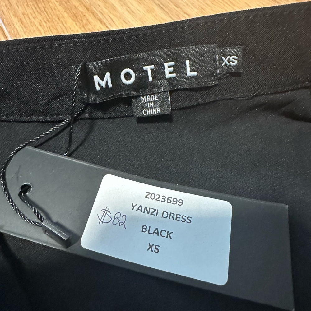 Nwt Motel Black V-Neck Dress Size XS