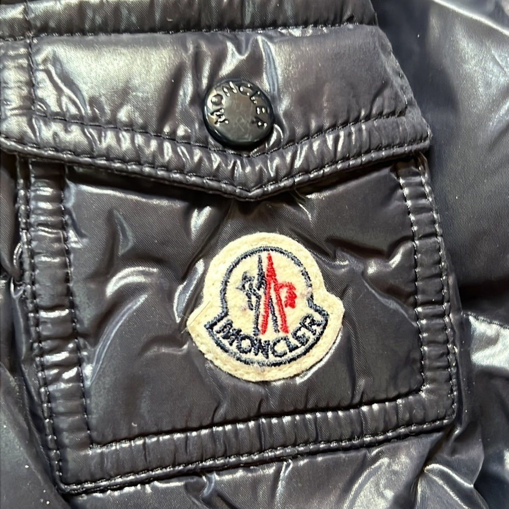 Moncler Kid’s Navy Blue Puffer Jacket Size 18/24 months