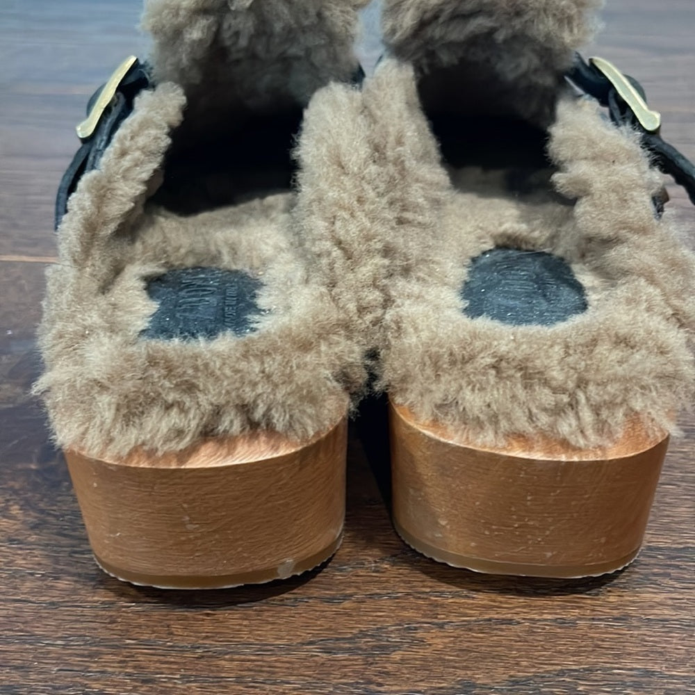 Re/Done Black Leather Classic 70s Shearling Clogs Size 36/6