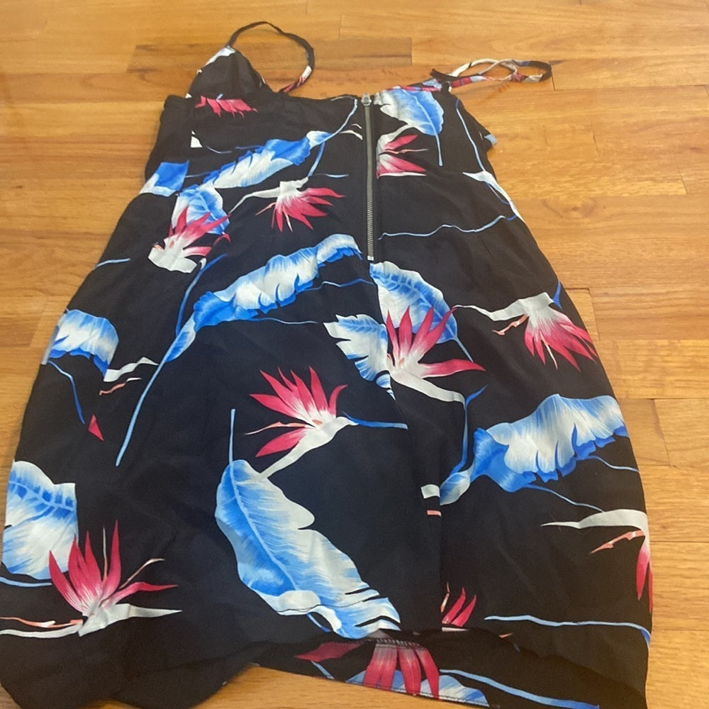 Women’s Yumi Kim dresses. Black/blue/pink/white. Size S