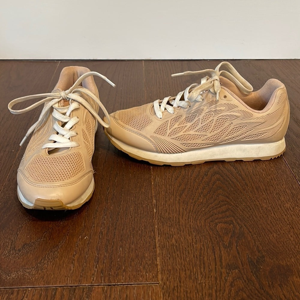 Zara Women’s Nude Sneakers Size 39/9