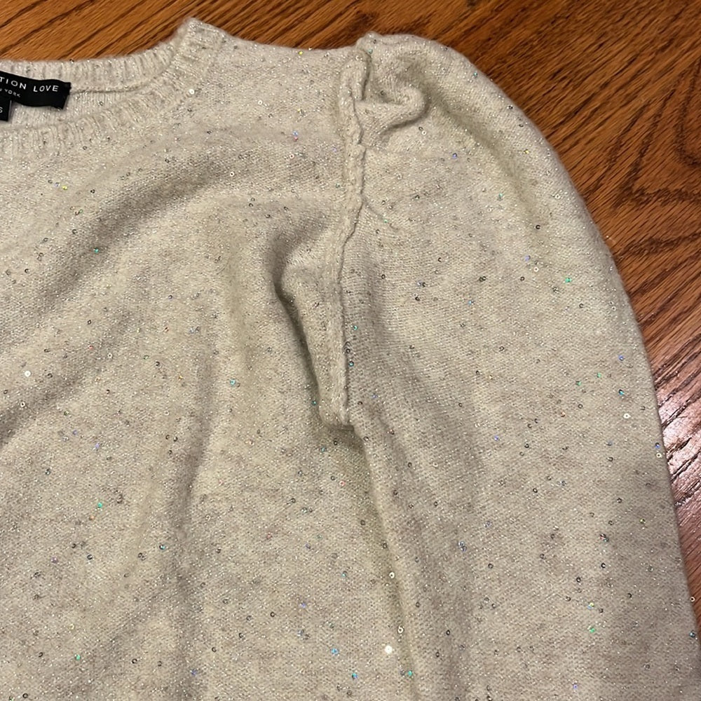 Generation Love Woman’s Cream Sparkle Sweater Size XS