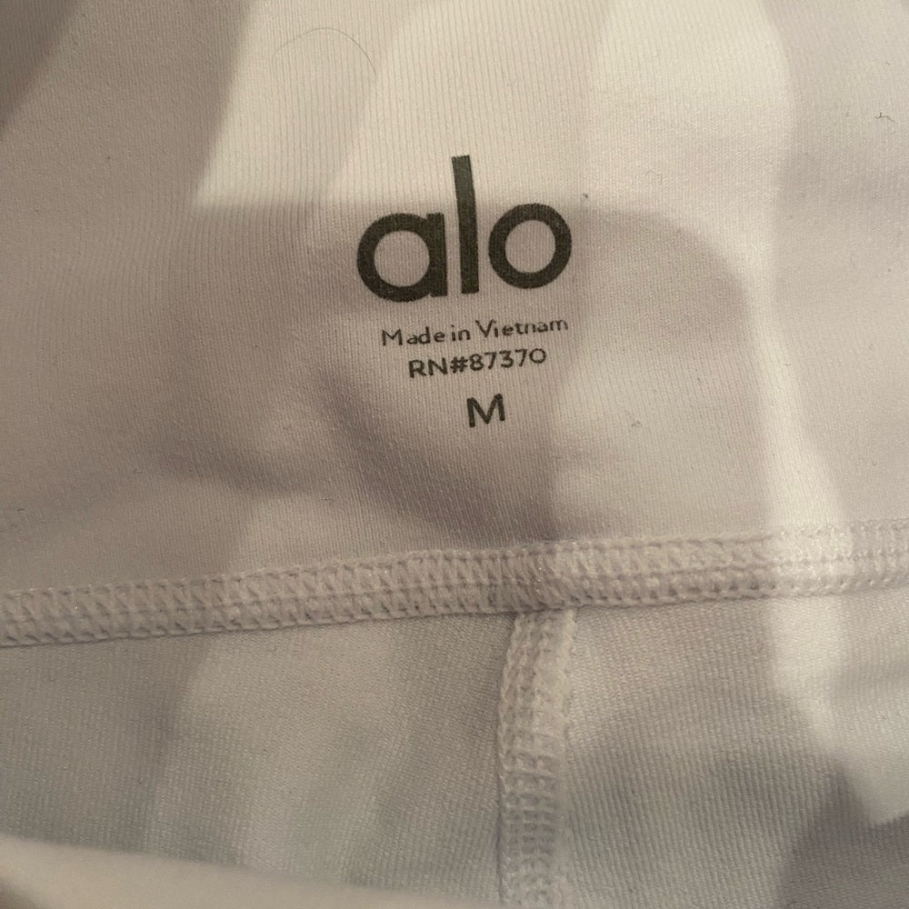 Alo Yoga Women’s White Leggings Size Medium