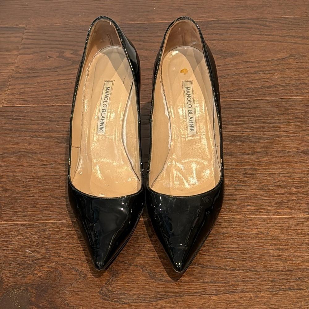 Manolo Blahnik Women’s Black Patent Leather Pumps Size 37.5/7.5