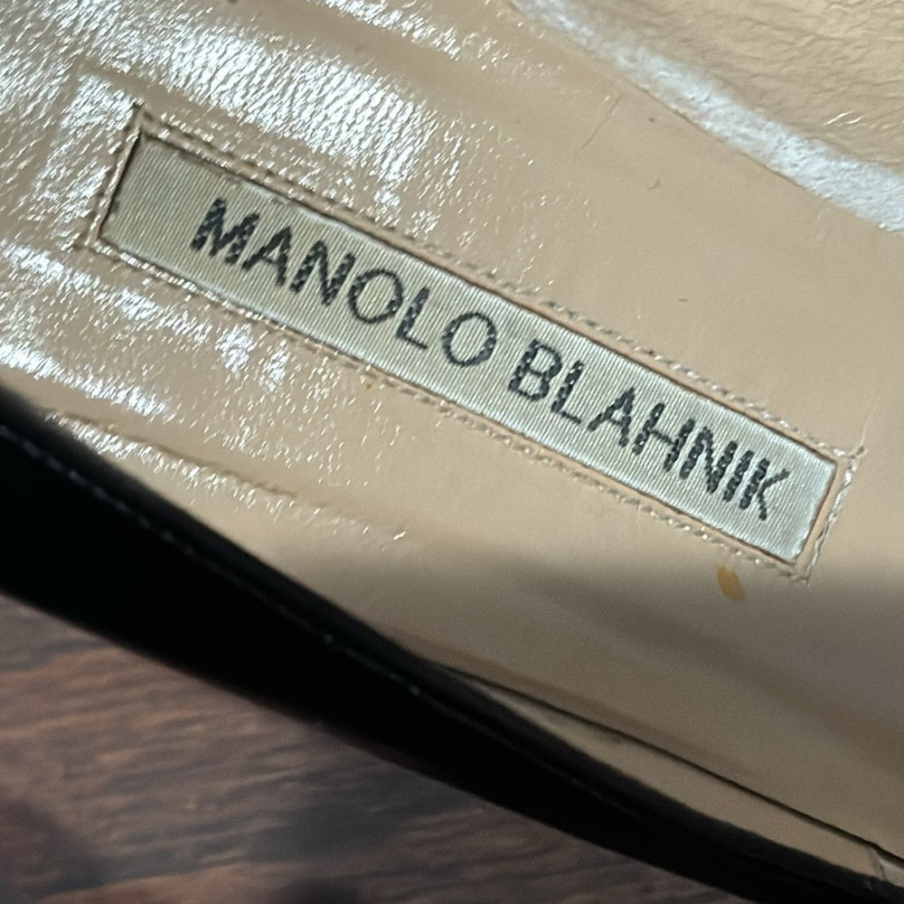 Manolo Blahnik Women’s Black Patent Leather Pumps Size 37.5/7.5