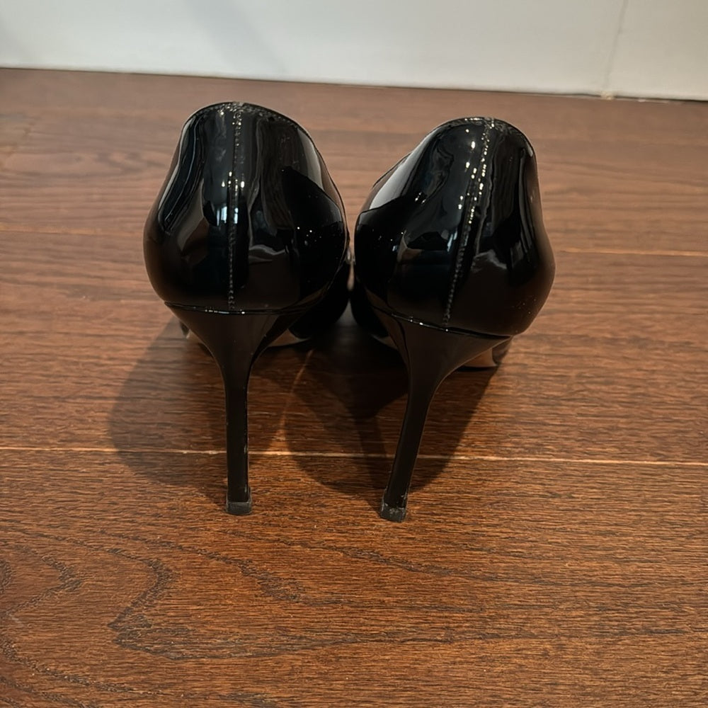 Manolo Blahnik Women’s Black Patent Leather Pumps Size 37.5/7.5