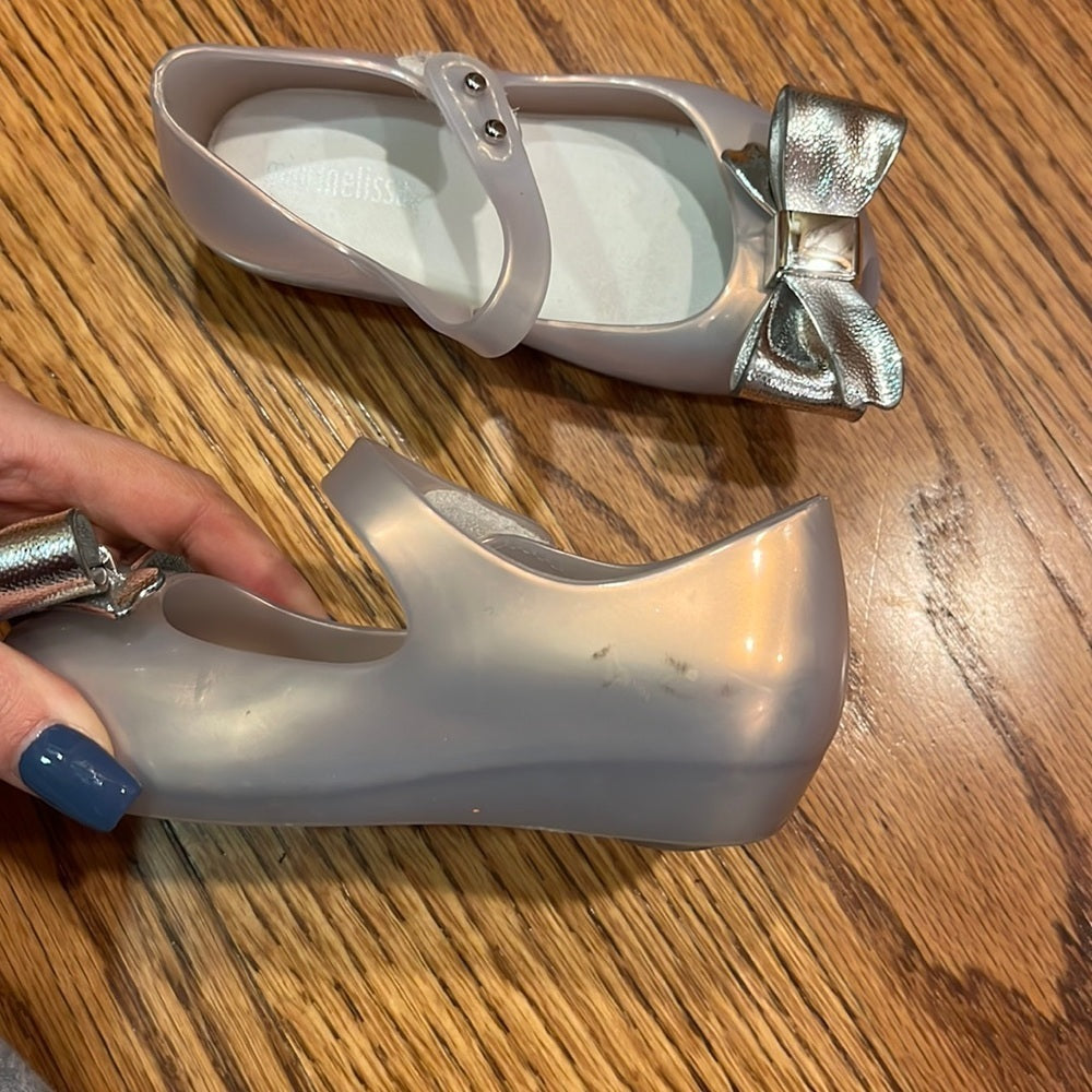 Mini Melissa Toddler Girl’s Bow Shoes Size US 7