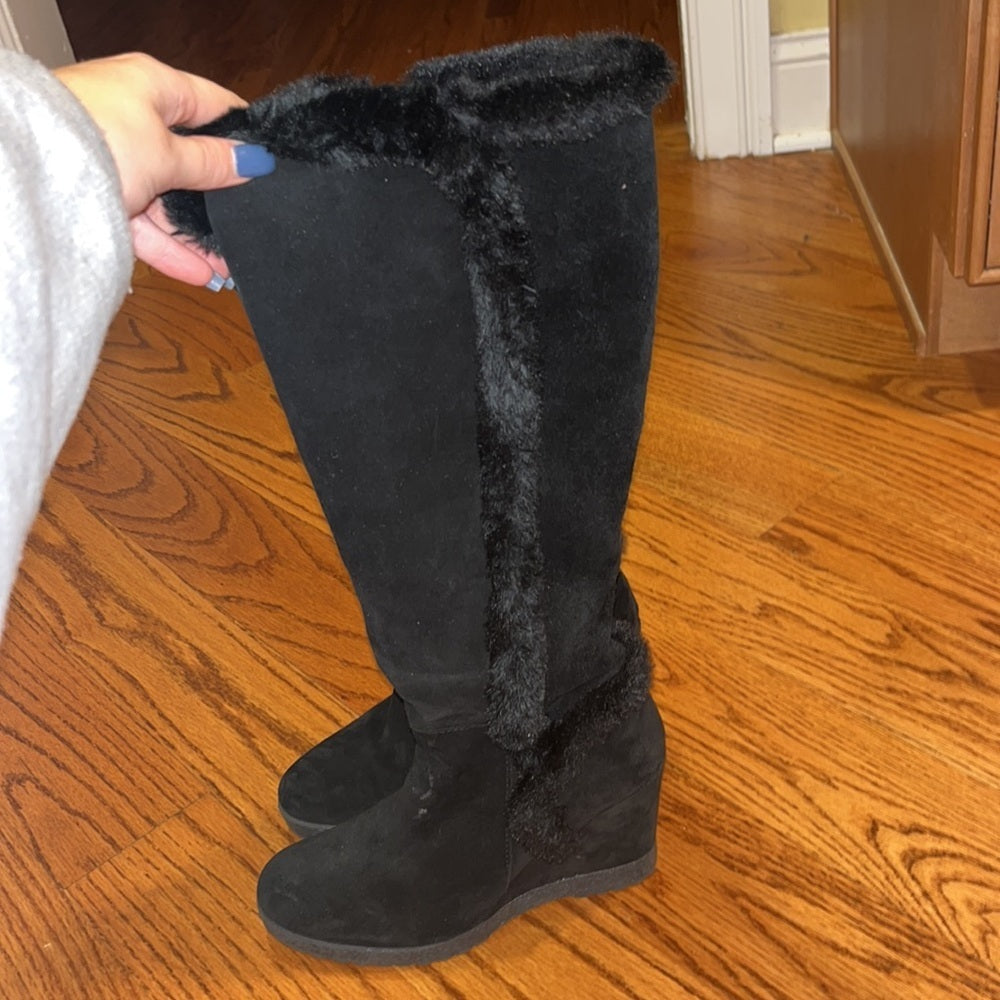 Aquatalia Woman’s Black Faux Fur High Boots Size 6