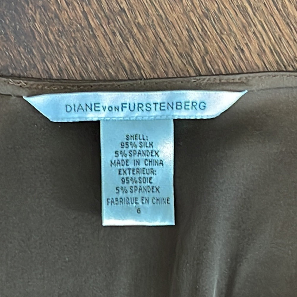 Diane Von Furstenberg Brown Silk Dress Size 6