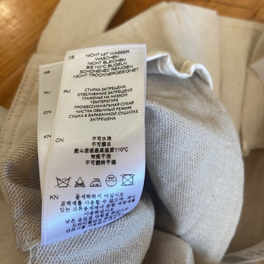NWT Women’s IRO shorts. Light grey. Size 36