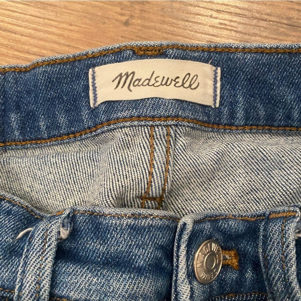 Madewell Women’s Jeans with Ripped Ankle Size 27