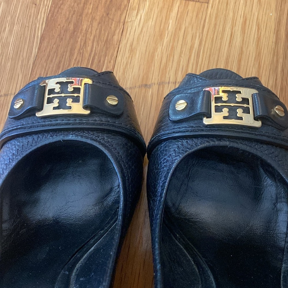 Tory Burch Black Leather Wedges With Gold Buckle Size 10