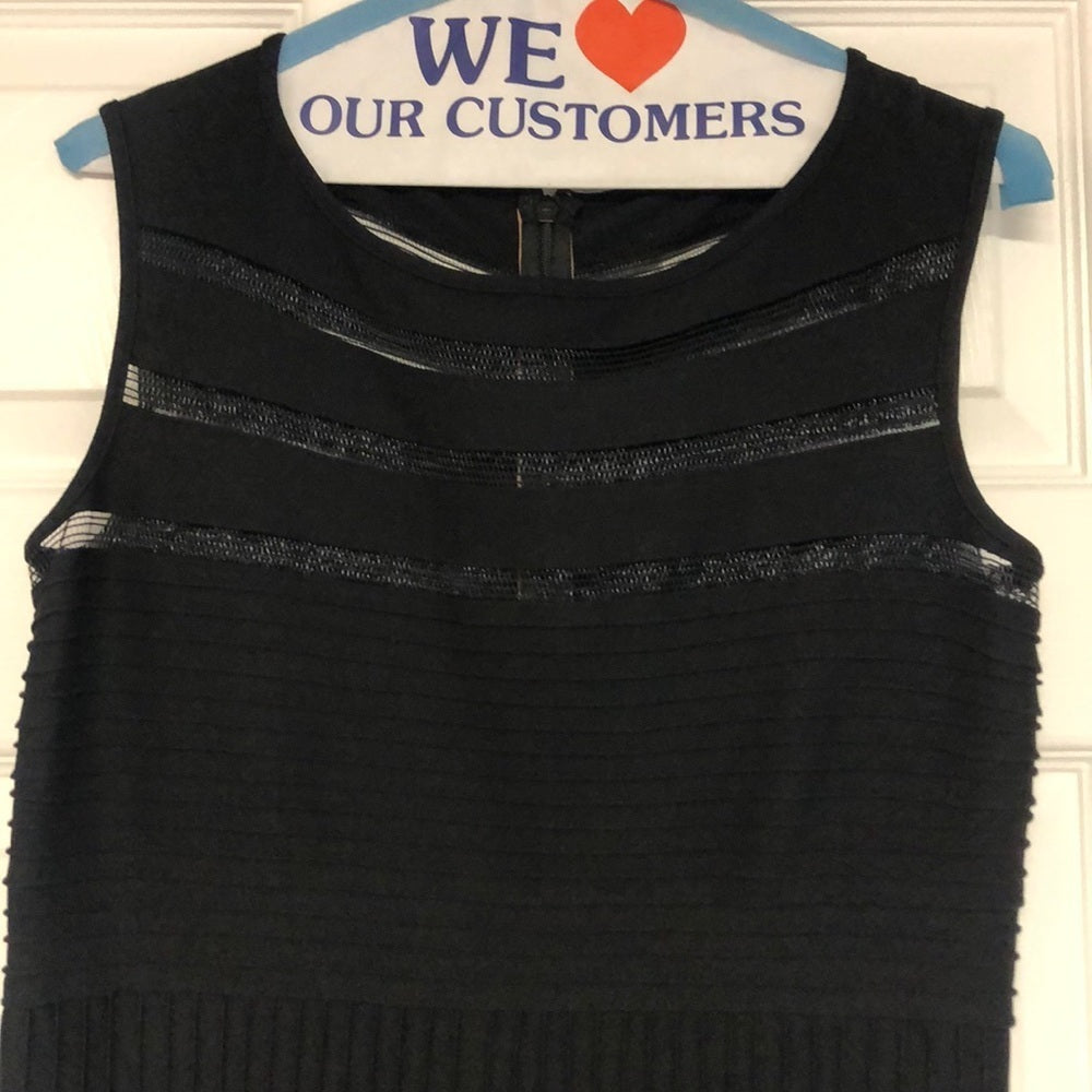 Tadashi Shoji Size M Black Knit Dress Size Medium