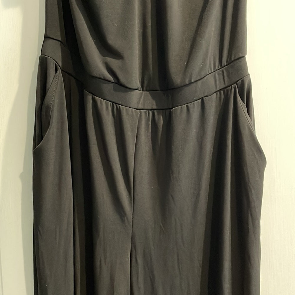 GUESS Women’s Black Halter Jumpsuit Size Small