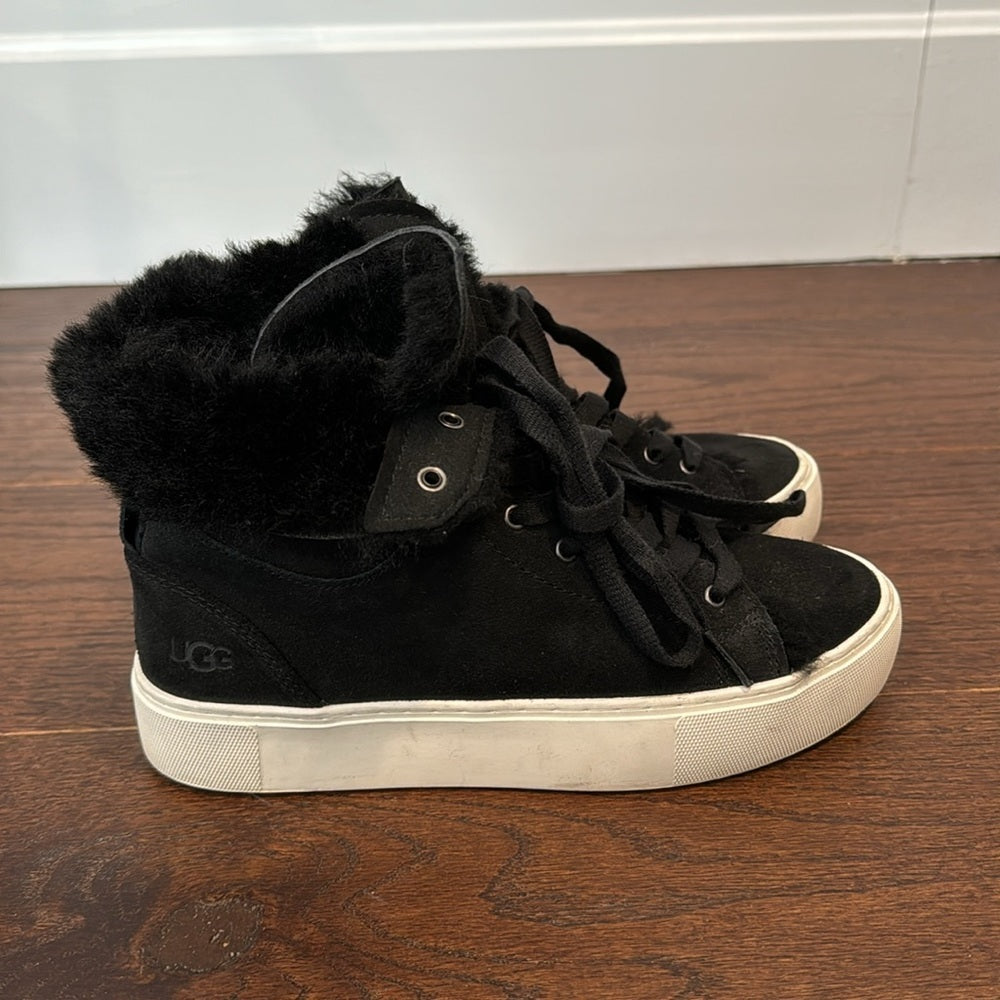 Ugg Women’s Black Lace Up Boots Size 6