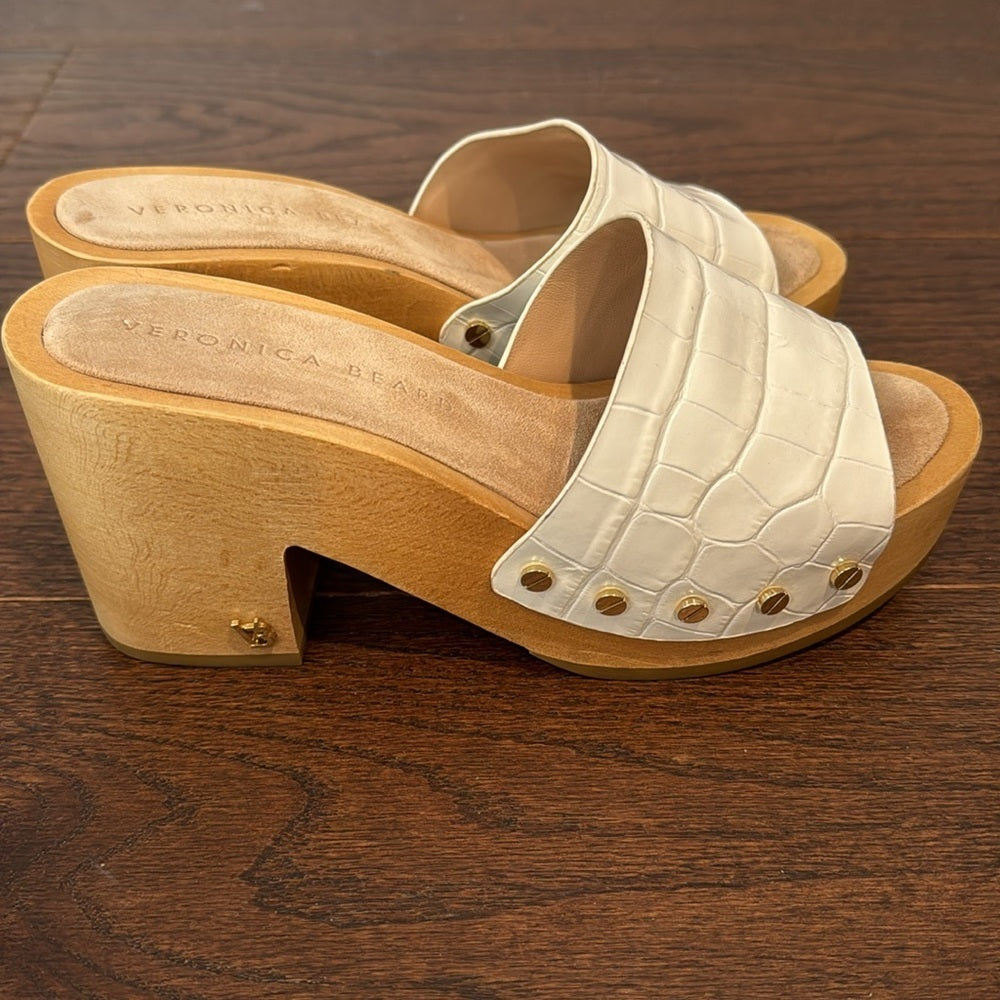 Veronica Beard Hannalee Clog in White Size 6