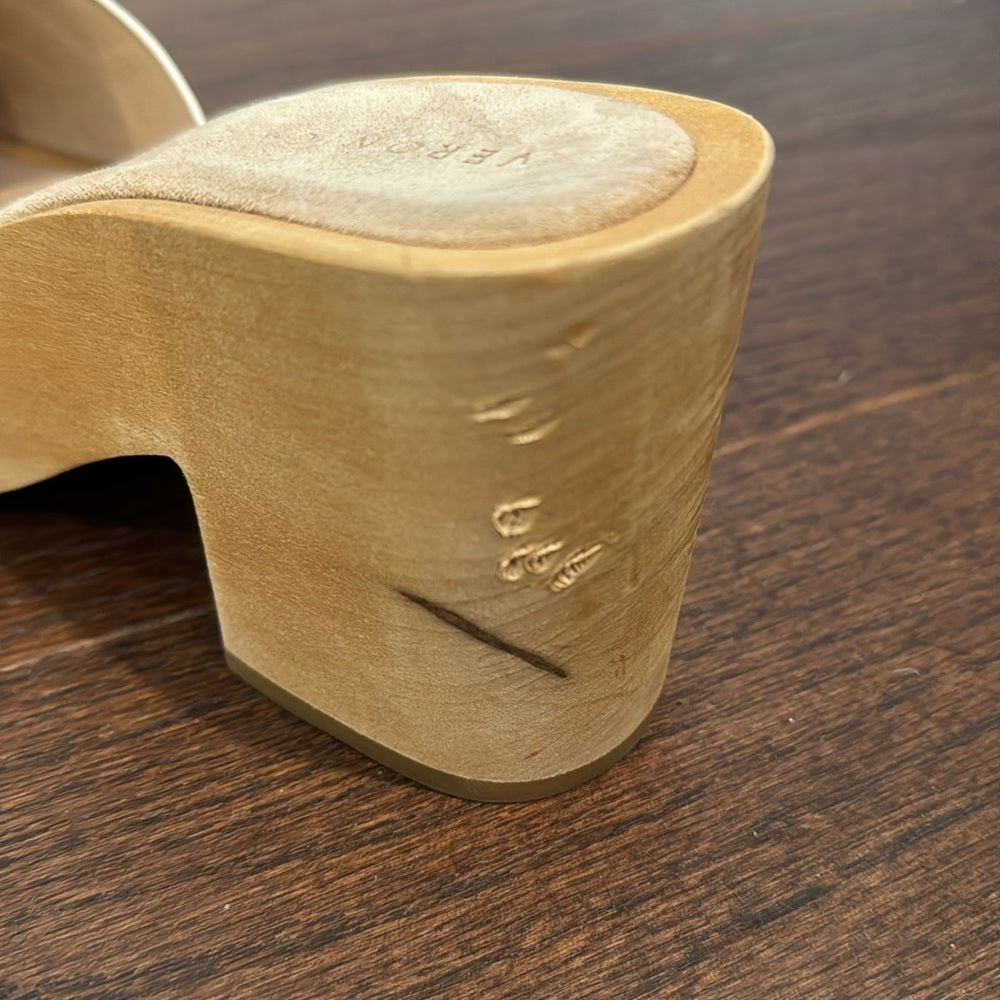 Veronica Beard Hannalee Clog in White Size 6