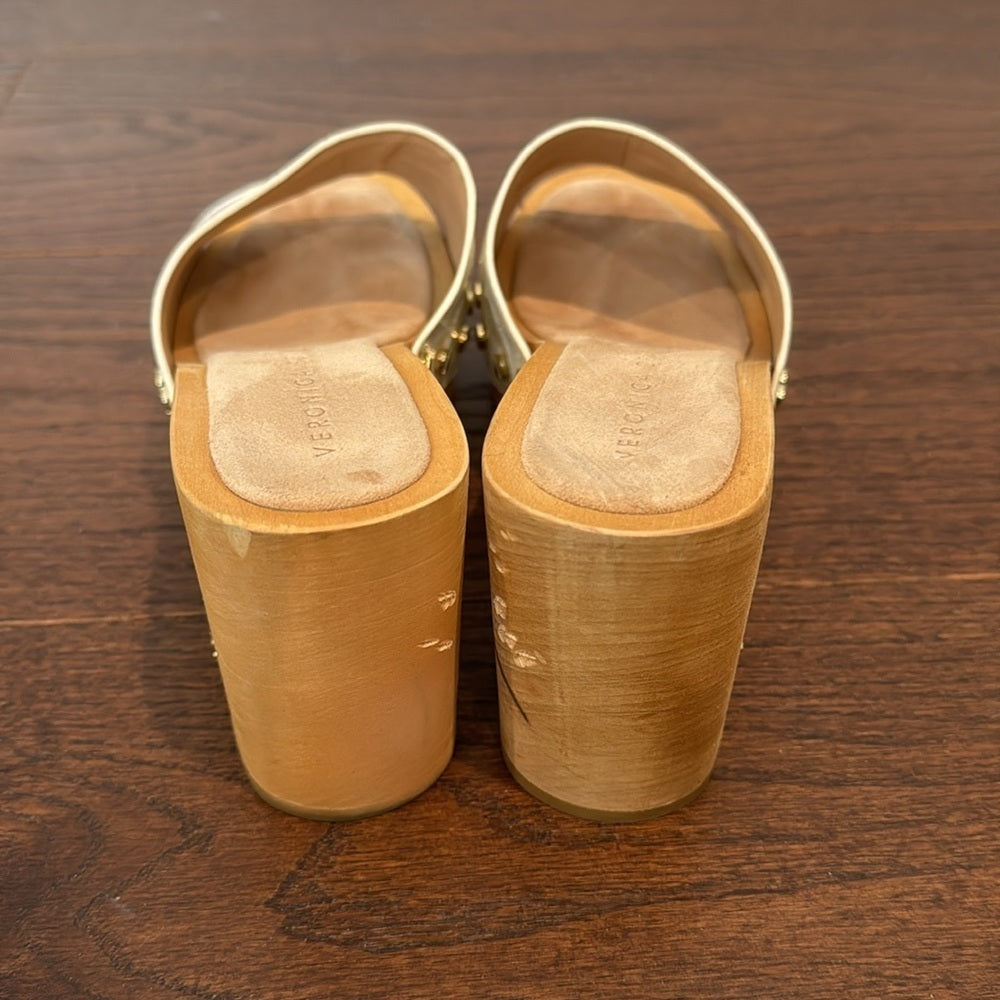 Veronica Beard Hannalee Clog in White Size 6