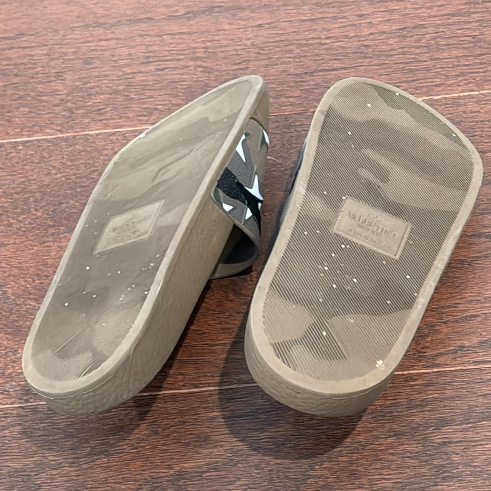 Valentino Women’s Green Camo Pool Slides Size 36/6
