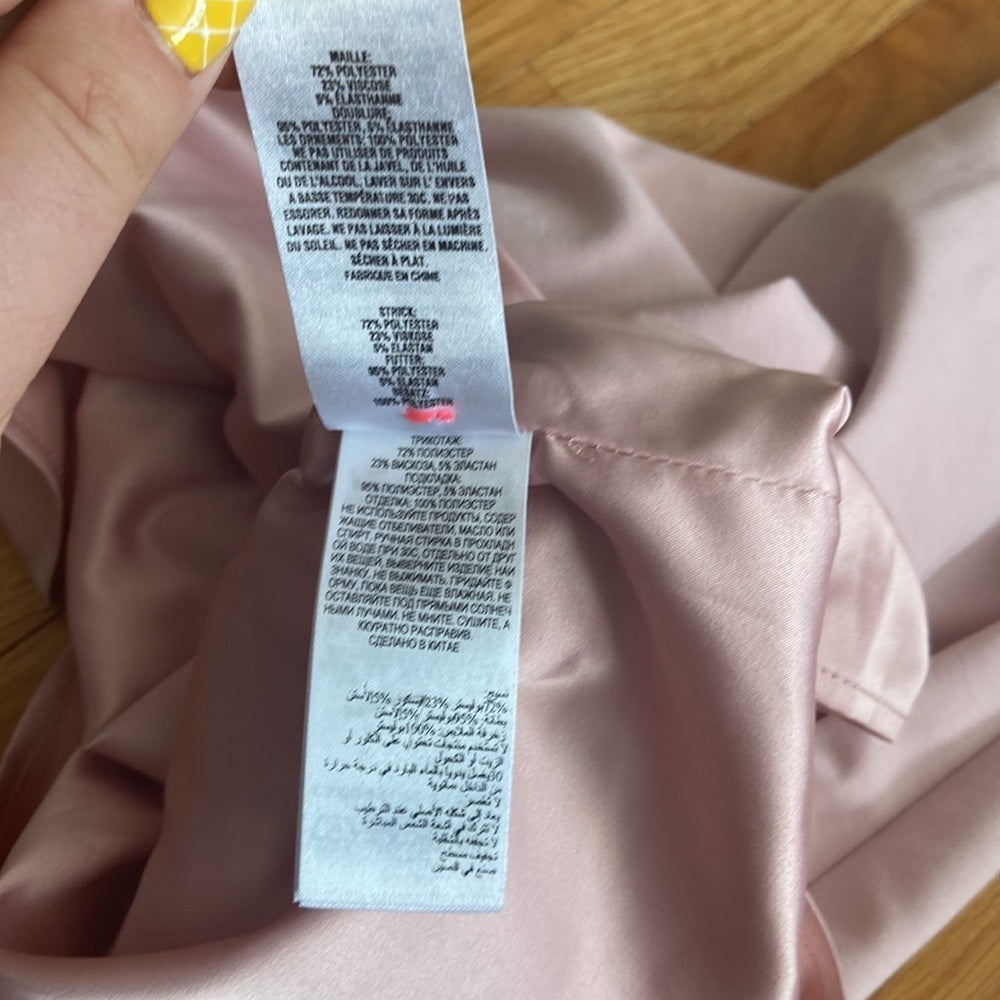 Women’s Ted Baker London dress. Pink. Size 4