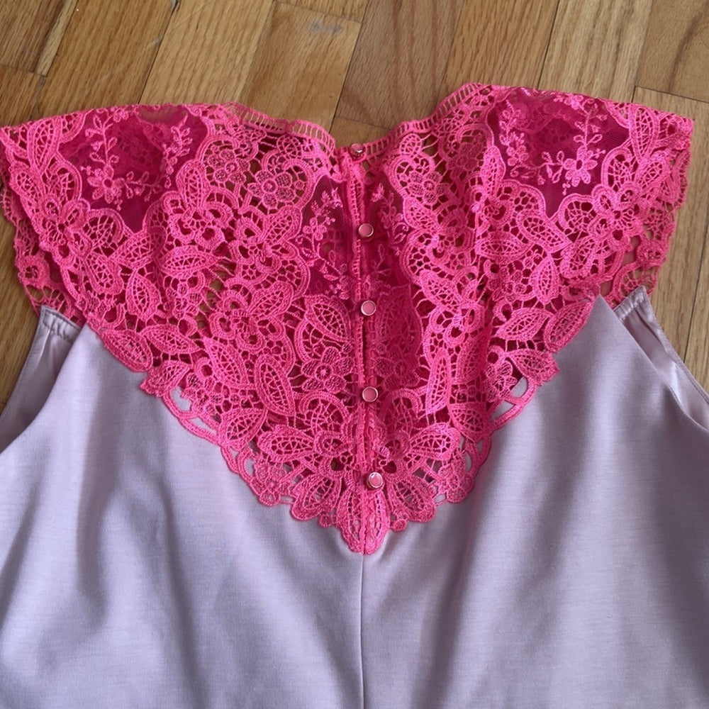 Women’s Ted Baker London dress. Pink. Size 4