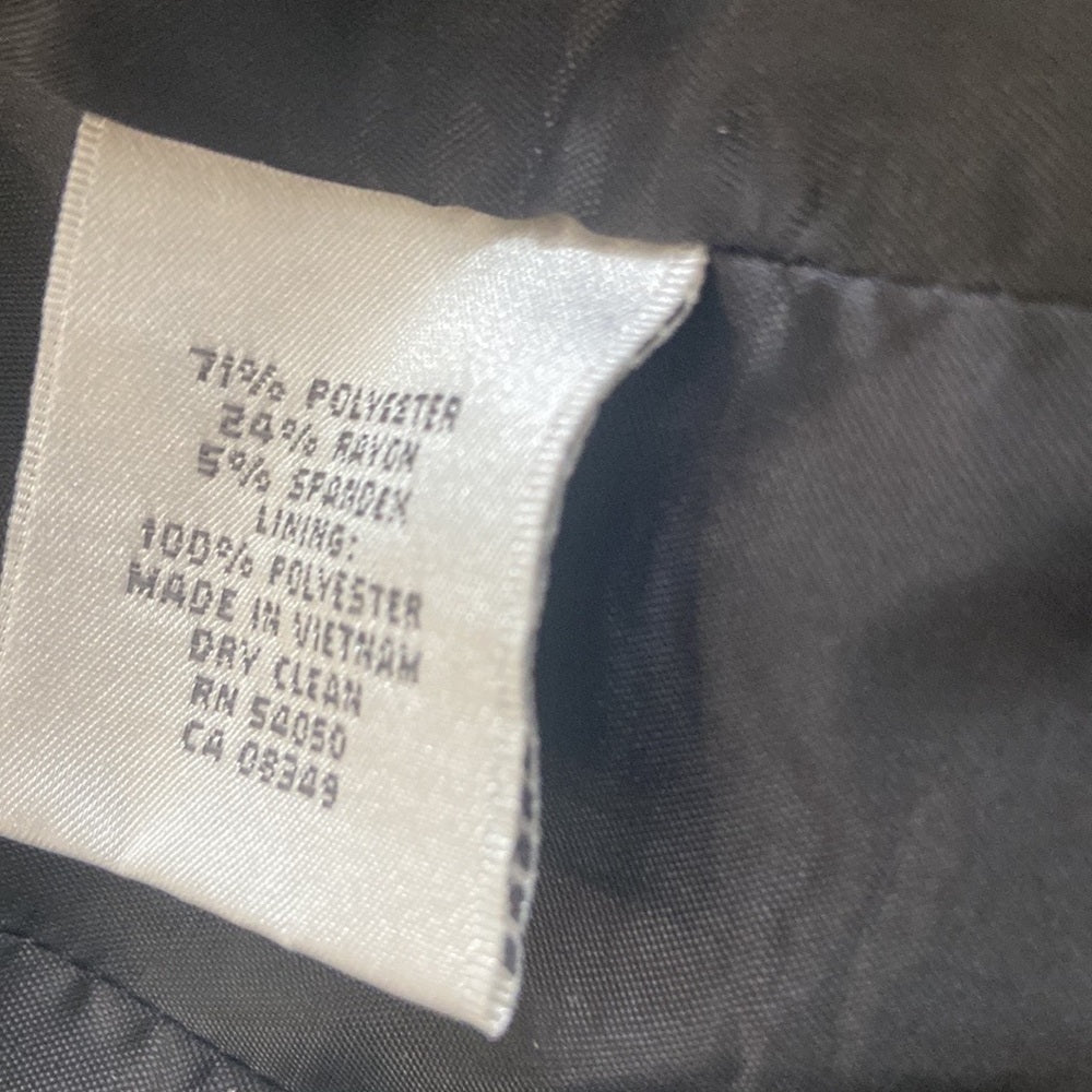 Women’s Jones New York suit. Grey with blue stripe. Size 2P