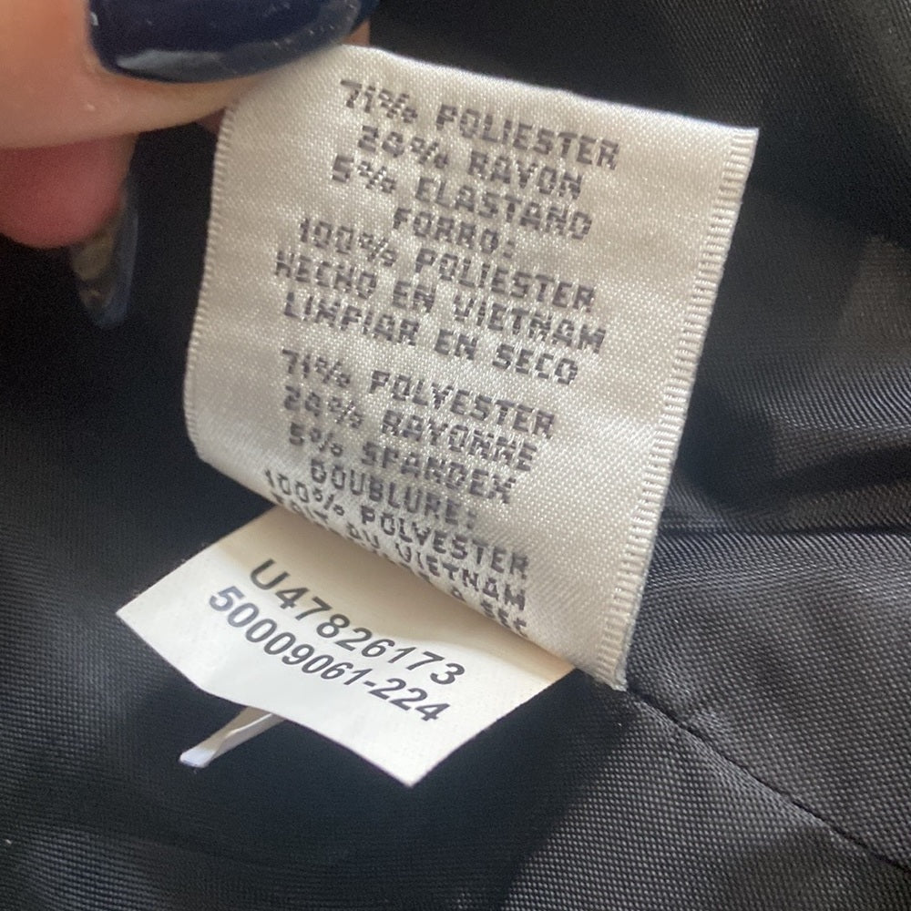 Women’s Jones New York suit. Grey with blue stripe. Size 2P