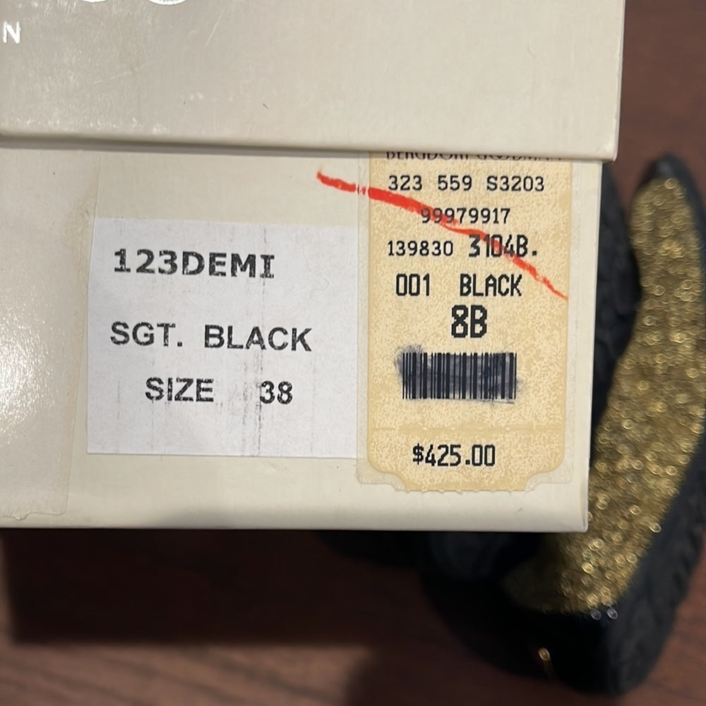 Jimmy Choo Women’s Black and Gold Flats Size 38/8