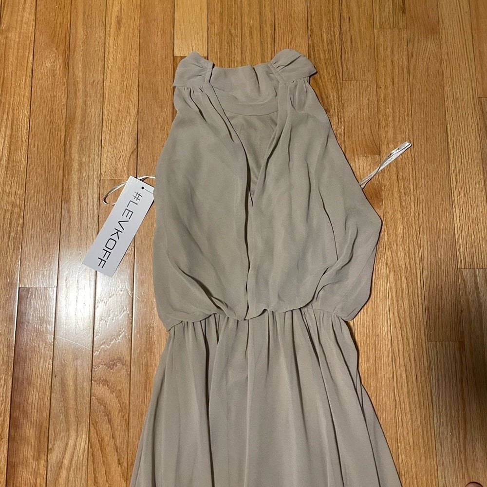 NWT Levkoff Grey Sleeveless Dress Size 6
