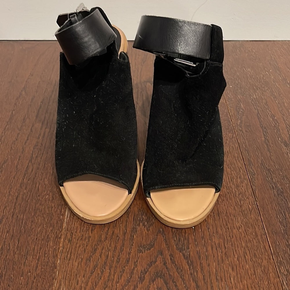 Marc Fisher Peep Toe Suede Shoes Size 7