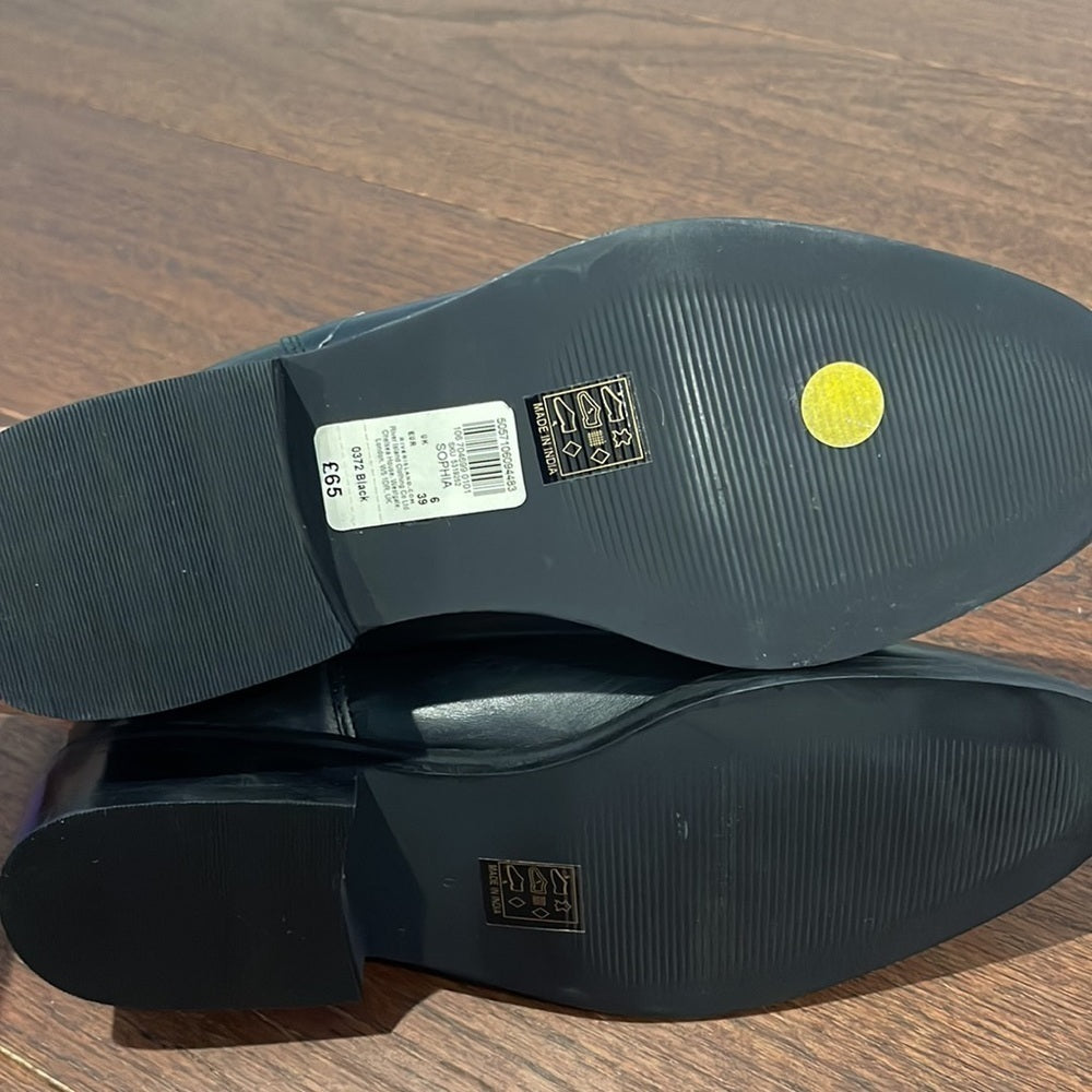 River Island Black Pull On Booties Size 39/9