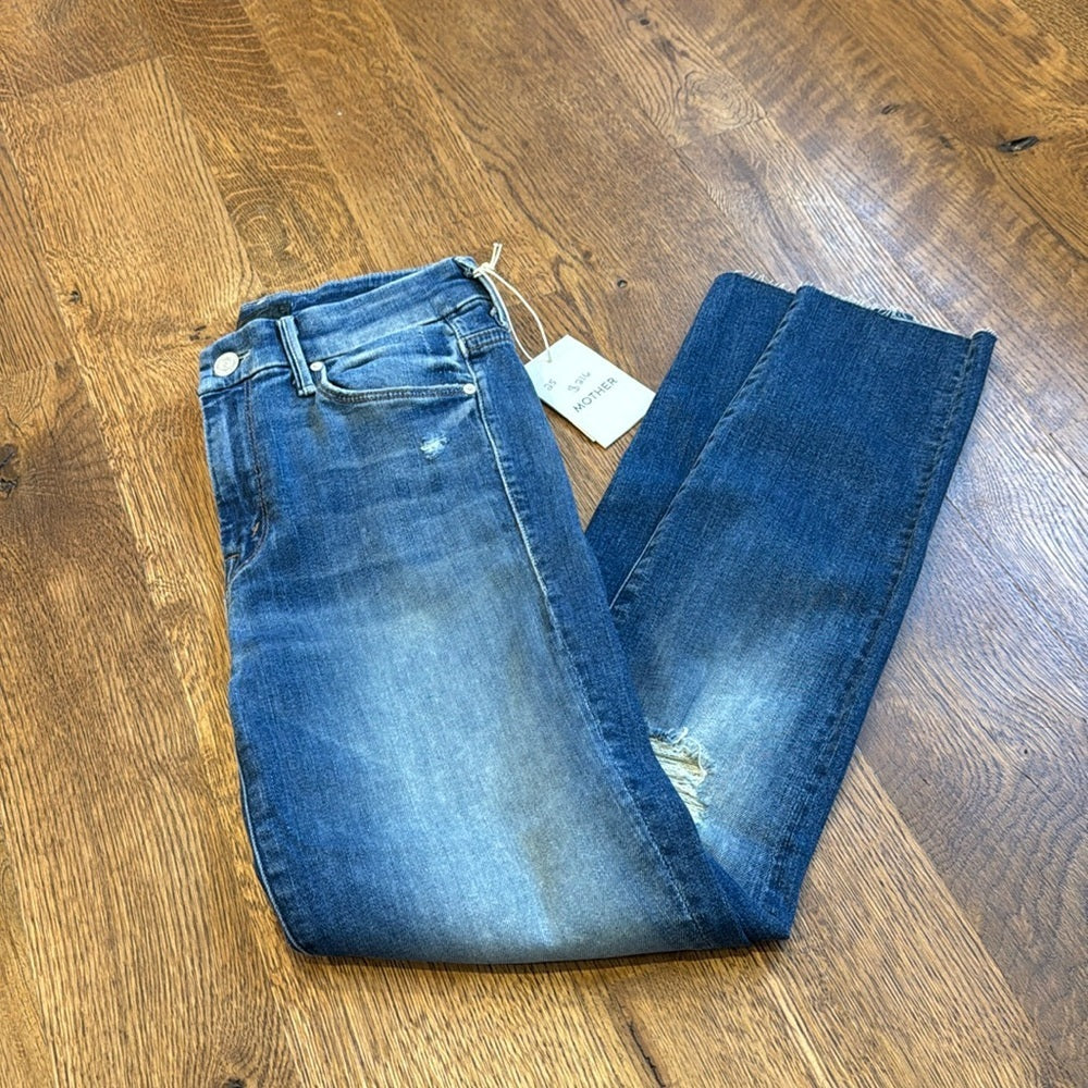 NWT Mother Women’s High Waisted Looker Ankle Fray Jeans Blue and White Size 25